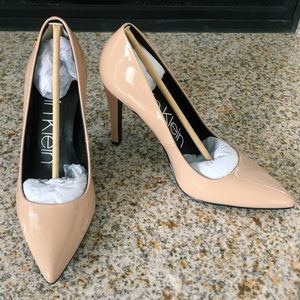 NIB Calvin Klein Patent Leather Nude Pointed Heels